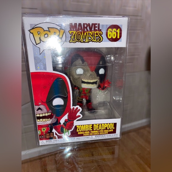 - - Brand New MARVEL ZOMBIES- FUNKO  POP # 661 ZOMBIE DEADPOOL - Picture 1 of 5